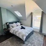 بيت للعطل Twenty 7 - Modern & Spacious Townhouse *