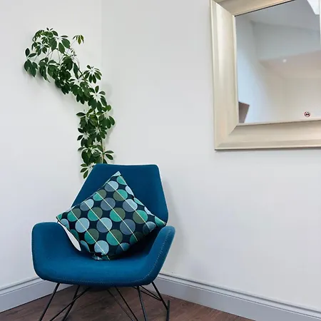 Дом отдыха Twenty 7 - Modern & Spacious Townhouse Киллало