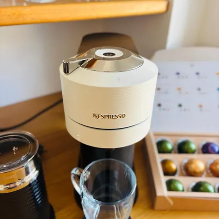 Twenty 7 - Modern & Spacious Townhouse *