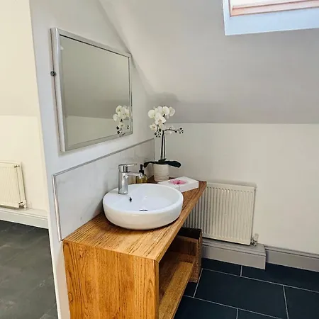 Holiday home Twenty 7 - Modern & Spacious Townhouse Killaloe