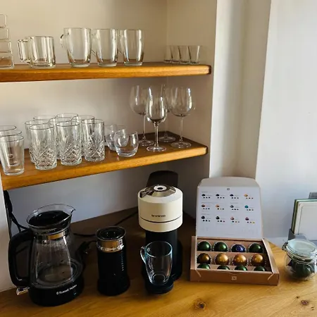 Twenty 7 - Modern & Spacious Townhouse Дом отдыха Киллало