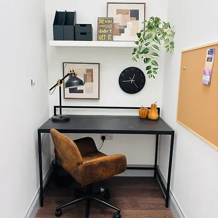 Дом отдыха Twenty 7 - Modern & Spacious Townhouse Киллало