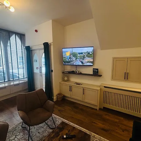 בית נופש Twenty 7 - Modern & Spacious Townhouse *