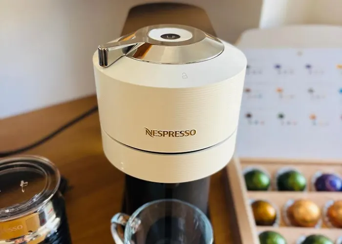 Twenty 7 - Modern & Spacious Townhouse *