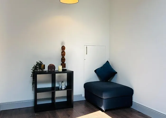 Twenty 7 - Modern & Spacious Townhouse Killaloe