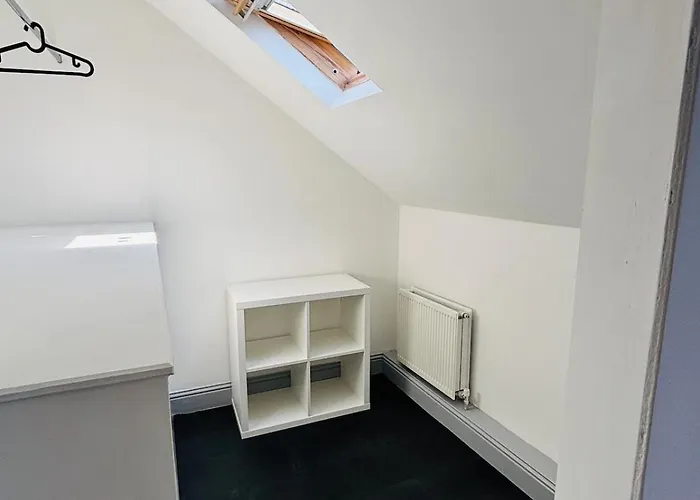 Twenty 7 - Modern & Spacious Townhouse Сasa de vacaciones Killaloe