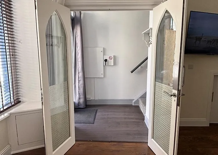 Twenty 7 - Modern & Spacious Townhouse * קילאלו