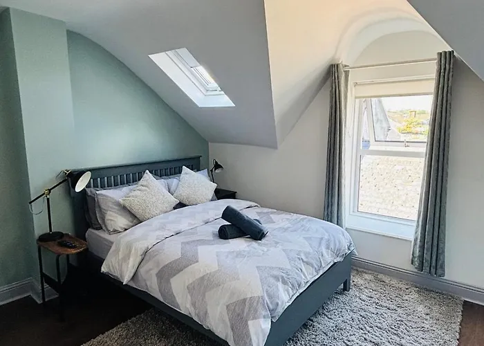 Сasa de vacaciones Twenty 7 - Modern & Spacious Townhouse *