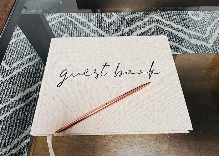 Сasa de vacaciones Twenty 7 - Modern & Spacious Townhouse *